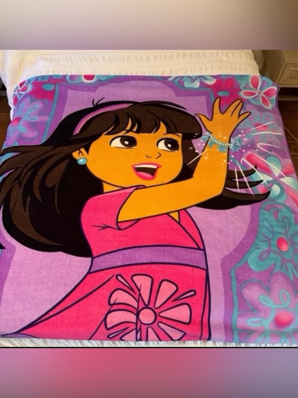 Dora the explorer large fleece blanket / throw